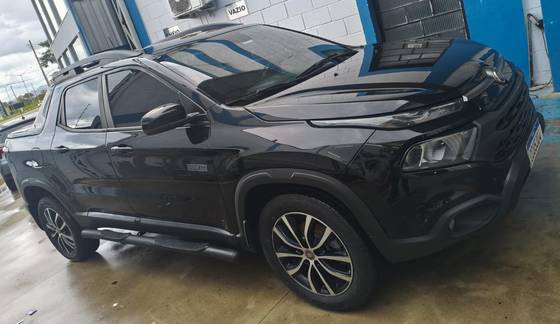 FIAT TORO 2.0 16V TURBO DIESEL VOLCANO 4WD AT9